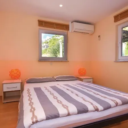 Anči 4*