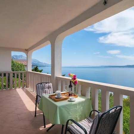 Anči Aparthotel 4*