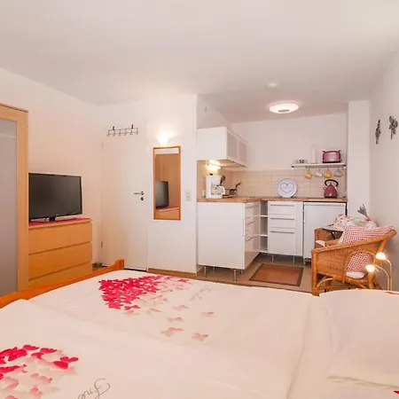 Anci Lägenhetshotell Pisak